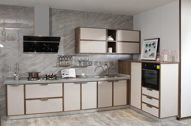 定制櫥柜怎樣收費？定制櫥柜的價格與什么有關(guān)？