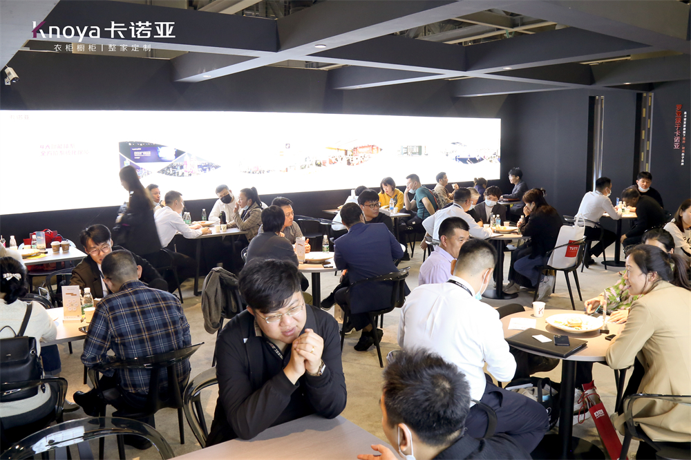 卡諾亞&ldquo;四驅(qū)&rdquo;并進(jìn)亮相廣州定制家居展